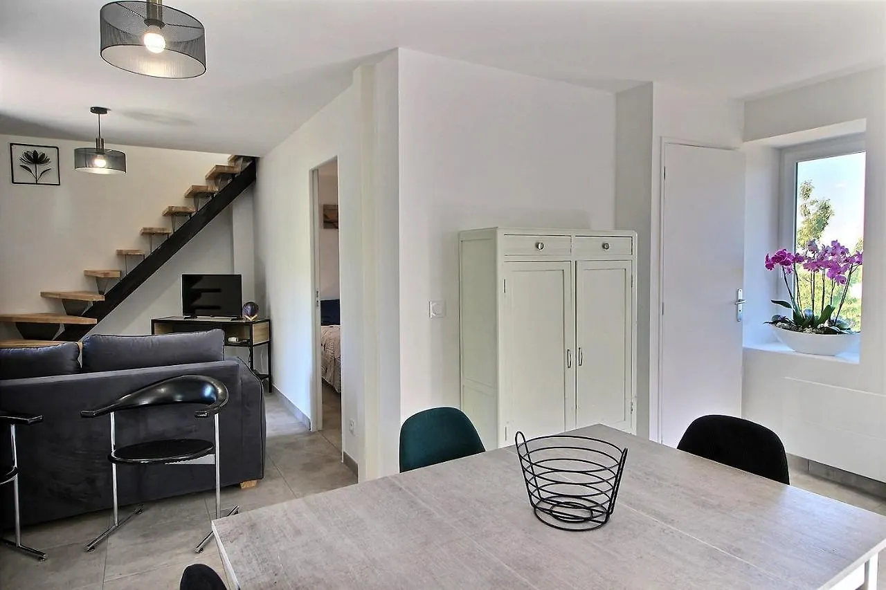 Apt Type 3 En Duplex Sur Evian Les Bains Vue Lac 0*, Évian-les-Bains Francja